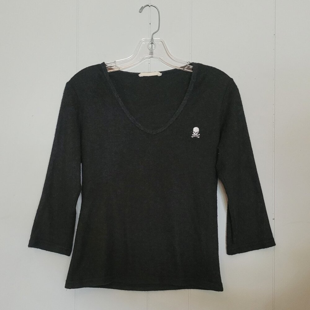 VTG 90s Tart Grey Embroidered Skull Sweater Shirt, Women's Size Large